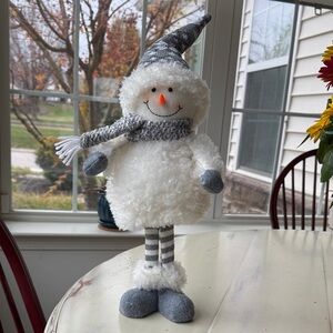 Cozy Snowman ☃️ Holiday Decor ** Lighted Holiday Standing Snowman ⛄️